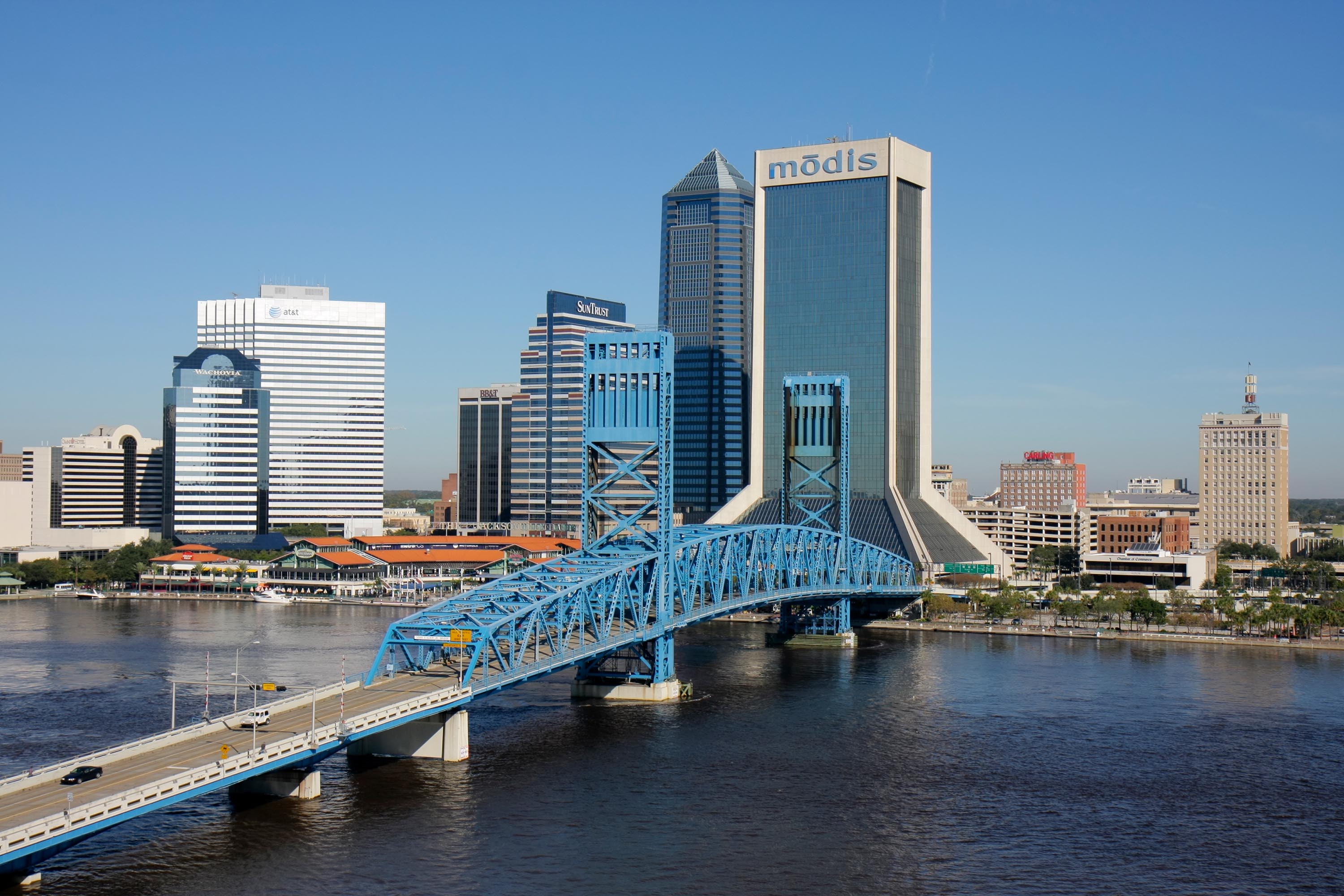 Covid-19 creates headaches for Republicans racing to stage Florida convention