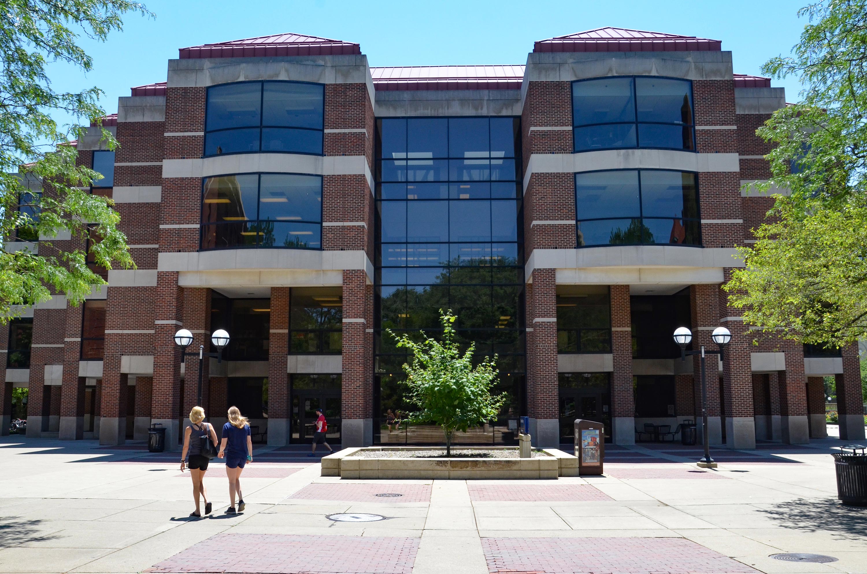 University of Michigan says it shut down a campus library for two days after discovering venomous spiders