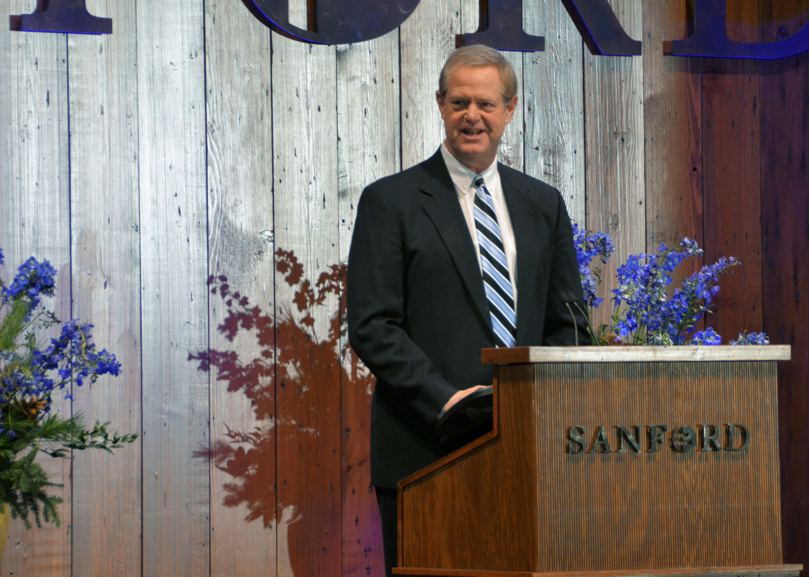 The CEO of a major health system left the company after he said he wouldn't wear a mask