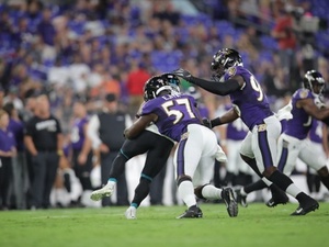 Ejodamen E. action photo