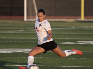 Kirsten D. action photo