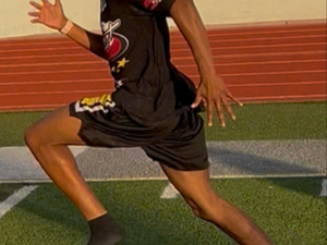 Mike Williams action photo