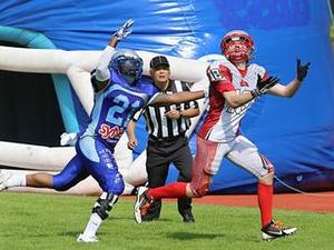 Karre' Wallace action photo