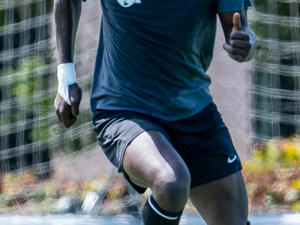 Feli Songolo action photo