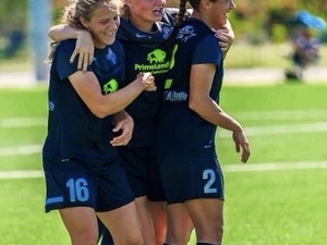 Kirsten D. action photo