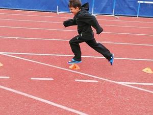 Monzavous  Rae Edwards action photo