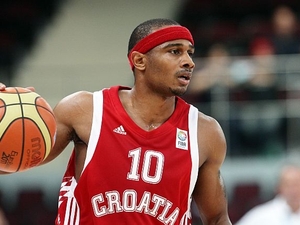 Dontaye Draper action photo