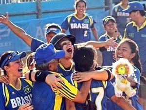 Simone S. action photo