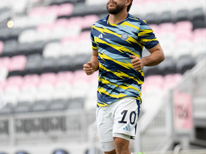 Luis Garcia Sosa action photo
