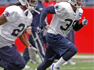 NFL Bret Lockett action photo