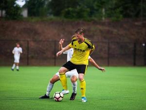 Daniel S. action photo