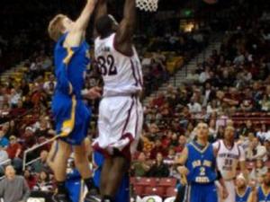 Hamidu R. action photo