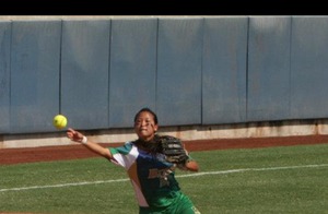 Simone S. action photo