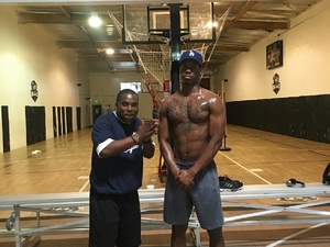 Tommie Davis action photo