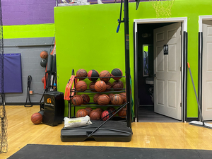 Coach Mega Milton action photo