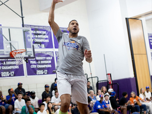 Peter Gonzalez action photo