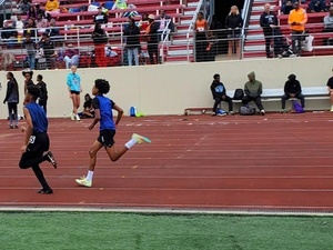 Gerald Houston Jr. action photo