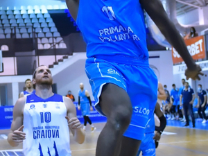 Toshio Lee action photo