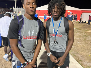 Mike Williams action photo