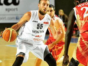 Lasha P. action photo