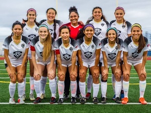 Alison Kung action photo