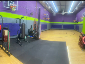 Coach Mega Milton action photo