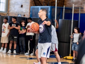 Peter Gonzalez action photo