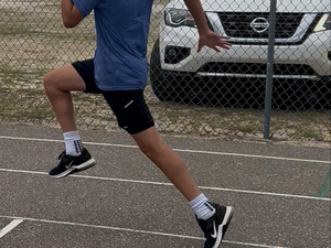 Mike Williams action photo