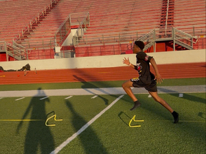 Mike Williams action photo