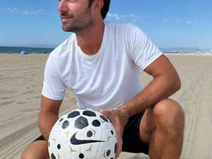 Peter T. action photo