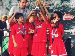 Jherson S. action photo