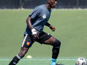 Feli Songolo action photo