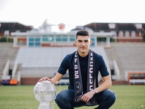 Robbie R. action photo