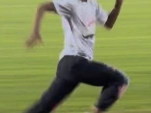 Mike Williams action photo