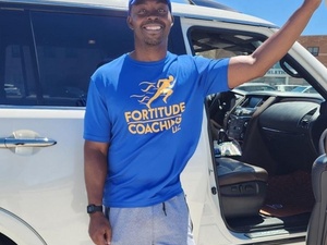 Gerald Houston Jr. action photo