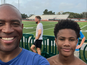 Mike Williams action photo