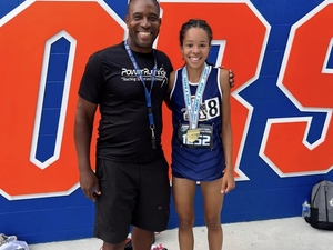 Mike Williams action photo