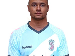 Jamael Cox action photo