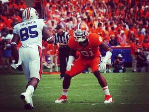 Travante S. action photo