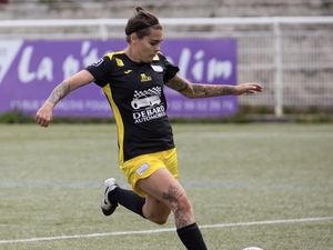 Kaitlyn J. action photo