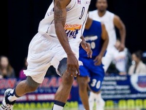 Dwane Joshua action photo