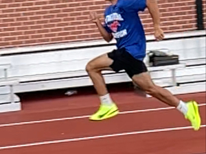 Mike Williams action photo