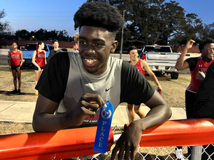 Mike Williams action photo