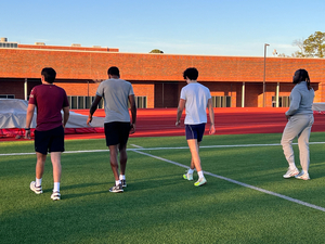 Xavique Cyrus action photo