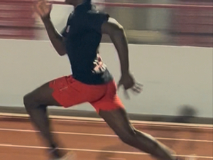 Mike Williams action photo