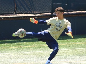 Diego Pena action photo