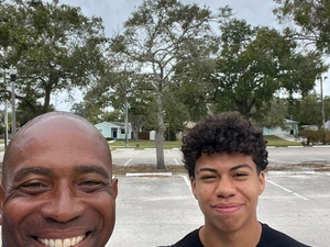 Mike Williams action photo