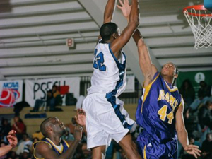 Dominique Curry action photo