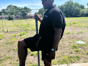 Mike Williams action photo