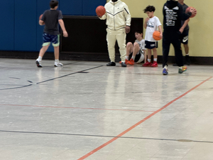 Coach Mega Milton action photo